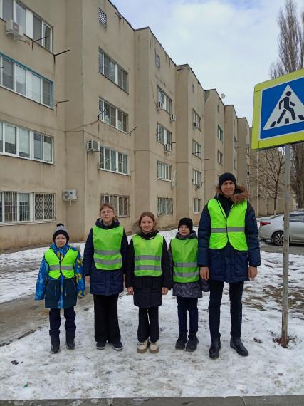 Пешеход и переход.